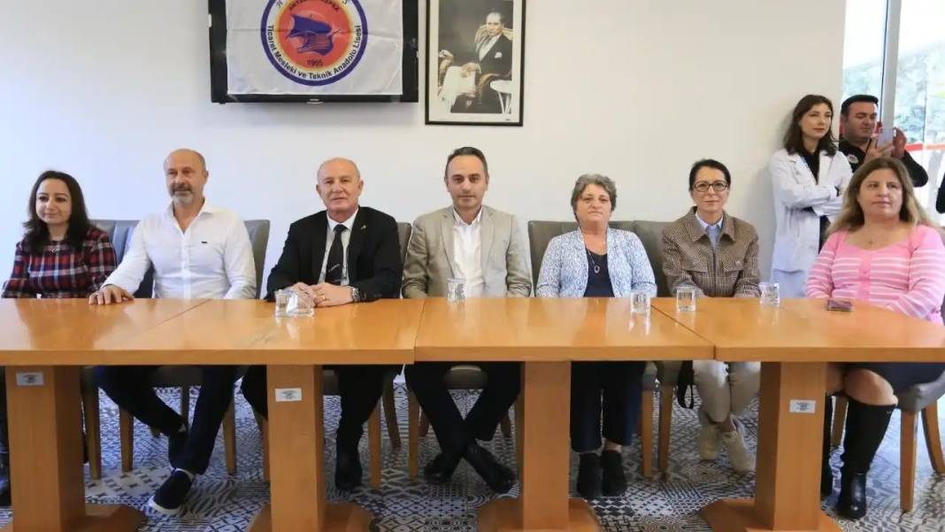 Antalya’da Huzurevinde Kuşaklararası Dayanışma Renkli Anlara Sahne Oldu! 1